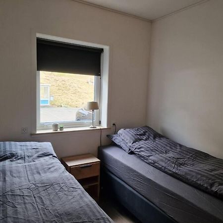 New Flat With Hot Tub - No3 Apartment Oyndarfjordur Exterior foto