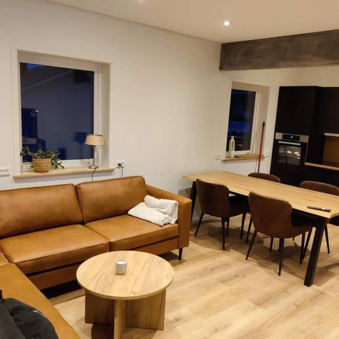 New Flat With Hot Tub - No3 Apartment Oyndarfjordur Exterior foto